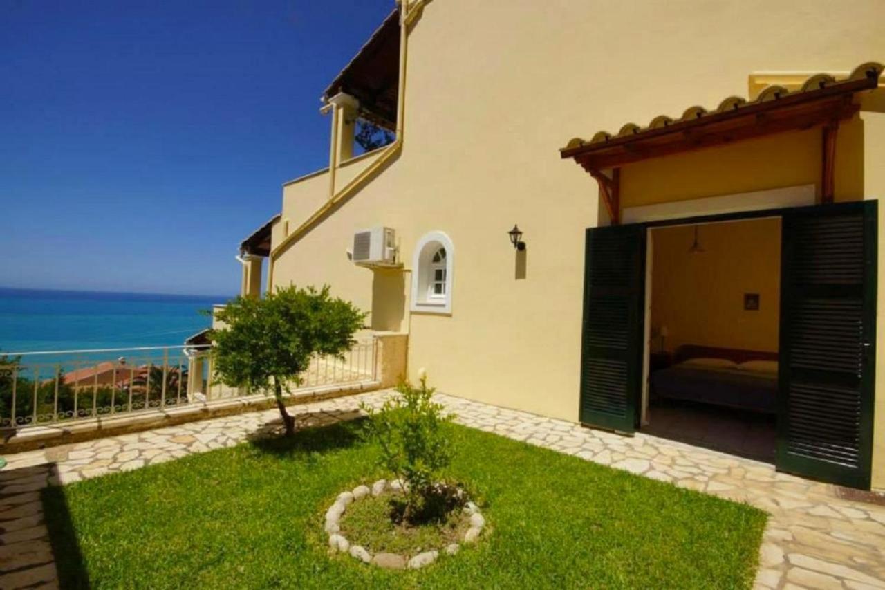 Natalia Apartment B With Panoramic Sea Views Of Agios Gordios Bay Eksteriør billede