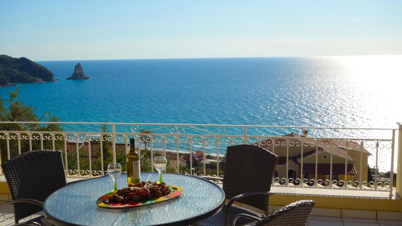 Natalia Apartment B With Panoramic Sea Views Of Agios Gordios Bay Eksteriør billede