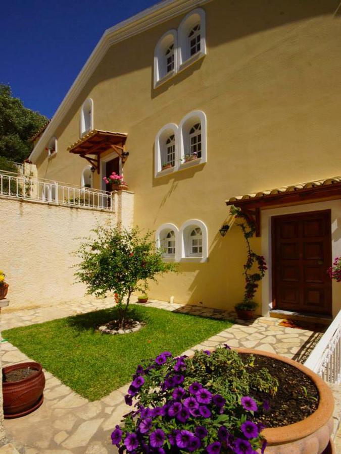 Natalia Apartment B With Panoramic Sea Views Of Agios Gordios Bay Eksteriør billede