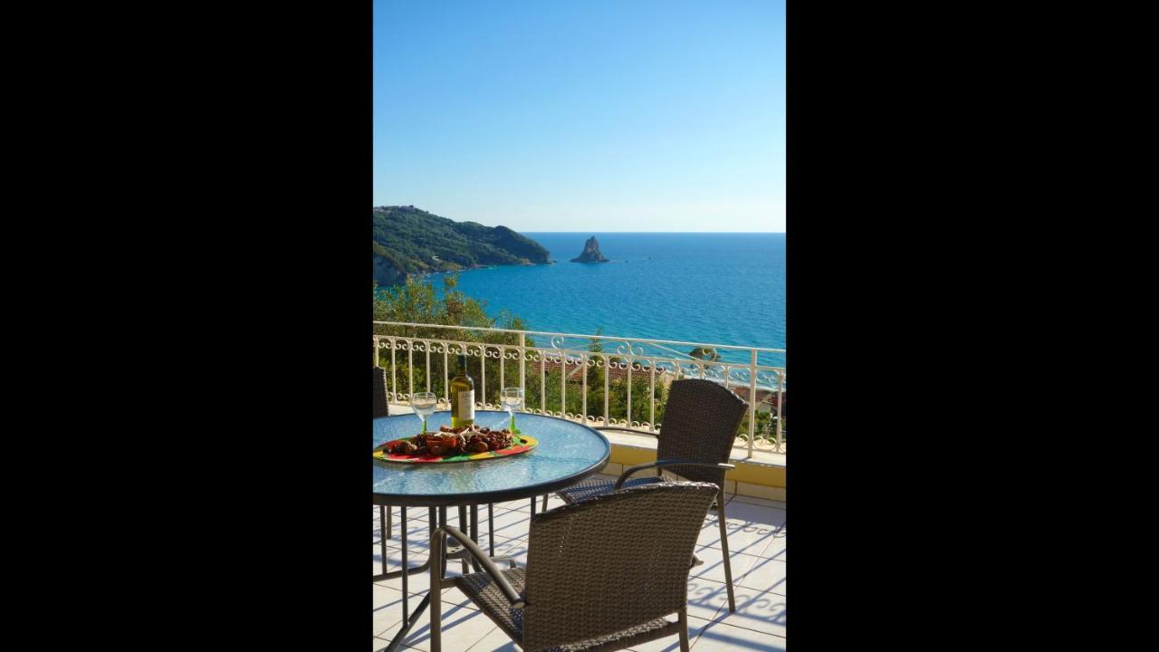 Natalia Apartment B With Panoramic Sea Views Of Agios Gordios Bay Eksteriør billede